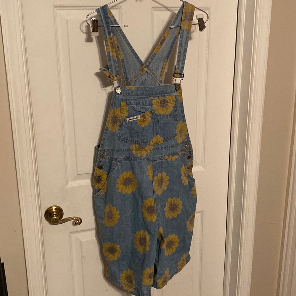 London London Size M Flowered Overalls